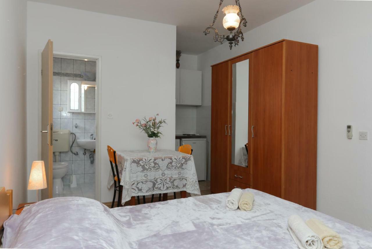 סופטאר Studio Apartment Ana מראה חיצוני תמונה